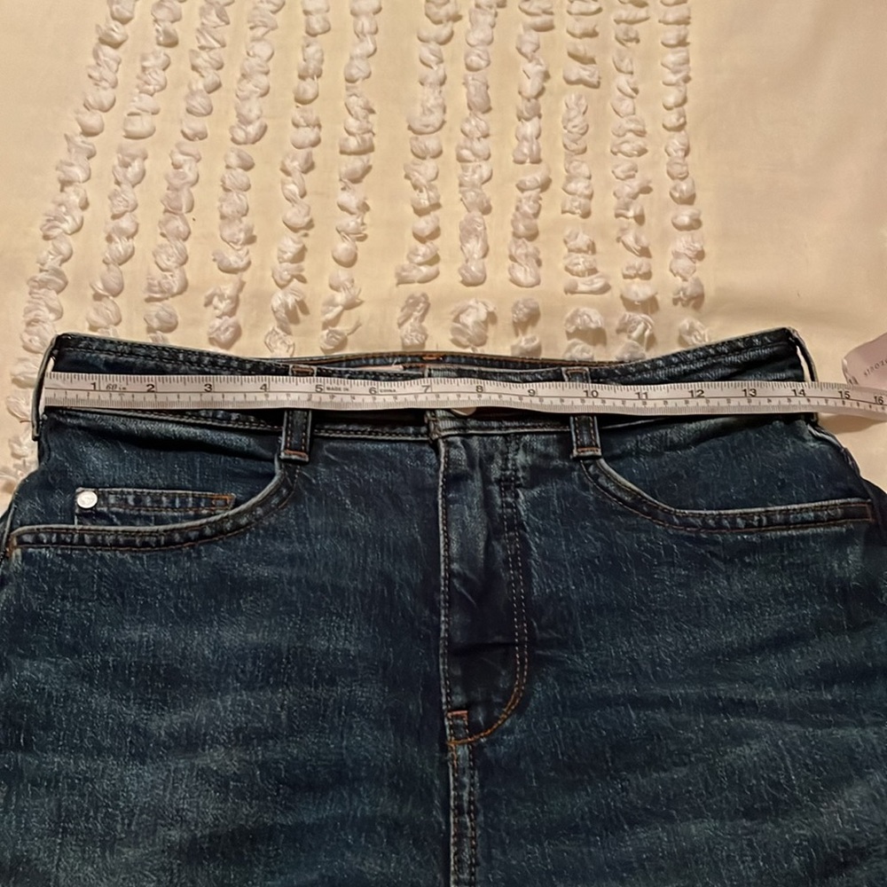PILCRO BOWED SLOUCH HIGH-RISE TAPER JEANS sz 23 Tall. OUT OF STOCK ONLIN… - Picture 10 of 14